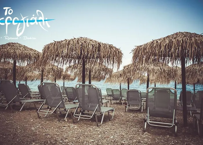 Akrogiali Restaurant Apartment Xiropigado