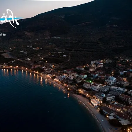 Akrogiali Restaurant