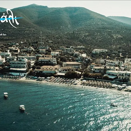 Akrogiali Restaurant