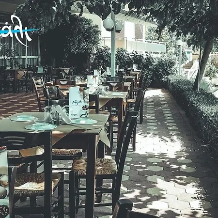 Akrogiali Restaurant * Xiropigado