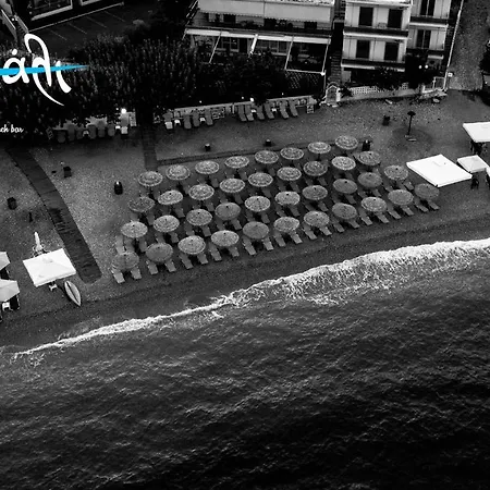 Akrogiali Restaurant * Xiropigado