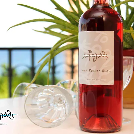 Akrogiali Restaurant *