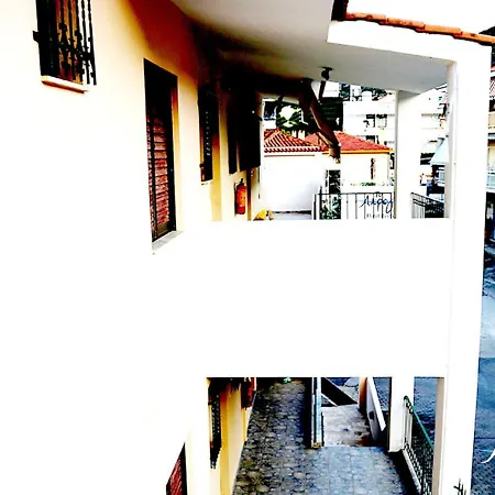 Akrogiali Restaurant Xiropigado