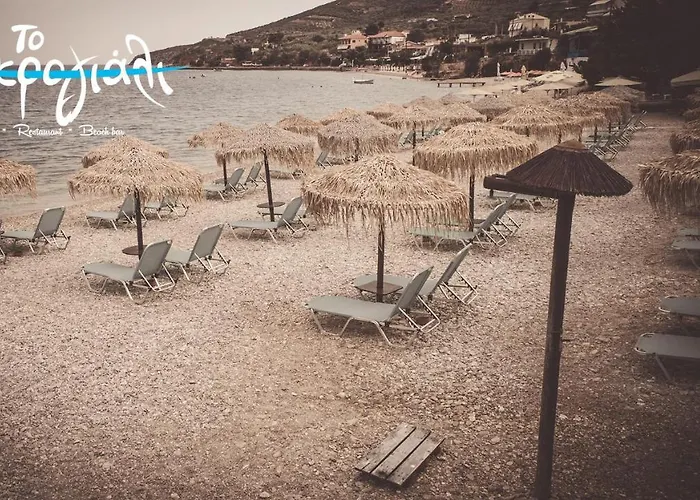 Akrogiali Restaurant Apartment Xiropigado