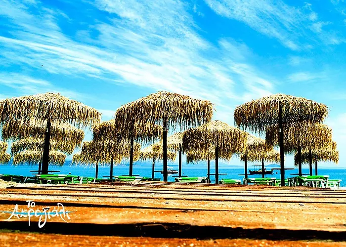 Akrogiali Restaurant * Xiropigado